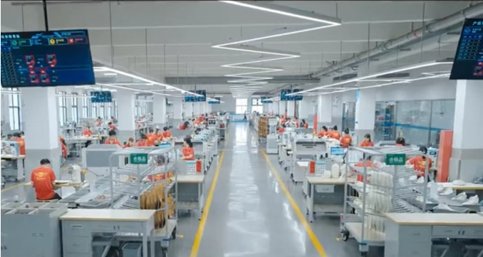 燒掉（diào）也不賣！溫州（zhōu）鞋廠（chǎng）老板“硬（yìng）剛”美國客戶！