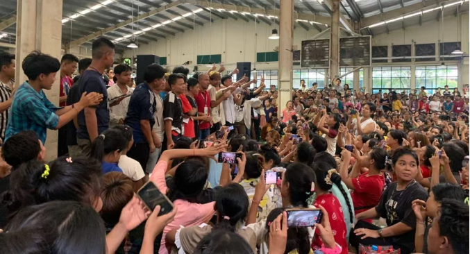 知名鞋廠悄然搬走了！6000人鞋廠（chǎng）與工人達成加薪協議！