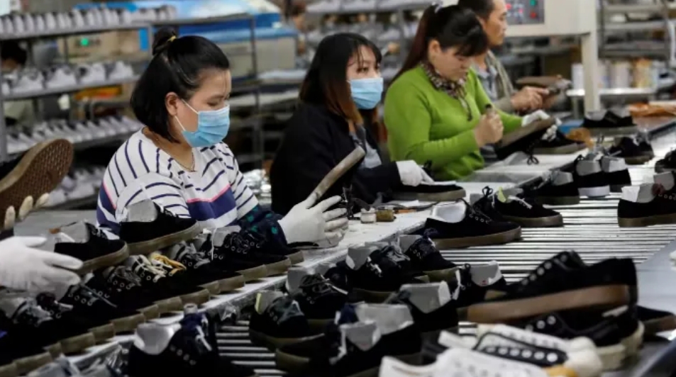 預警！鞋業代（dài）工（gōng）巨頭收入仍在下滑！對（duì）俄鞋類出口增長11倍